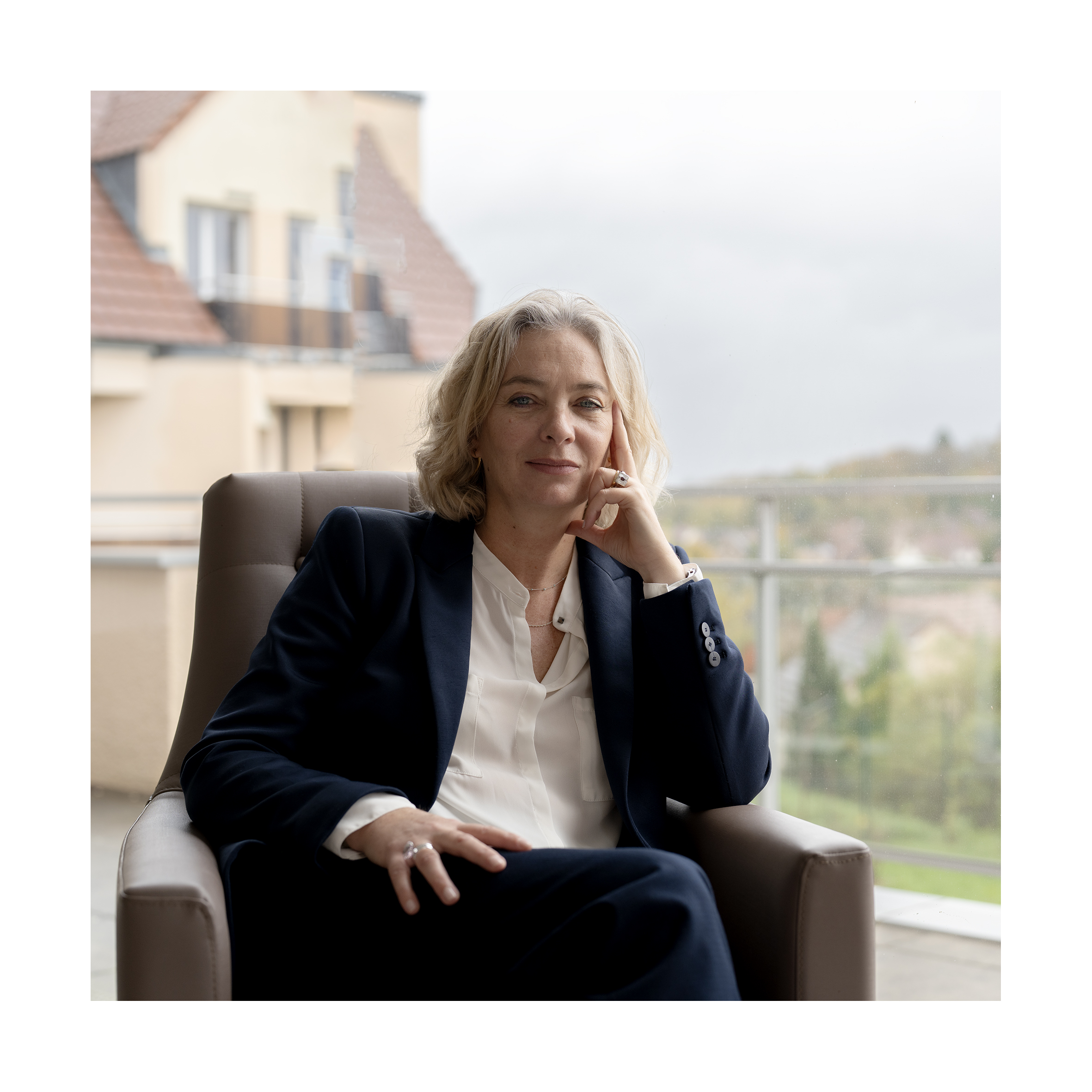 AR503265_ret_SQ_Frame